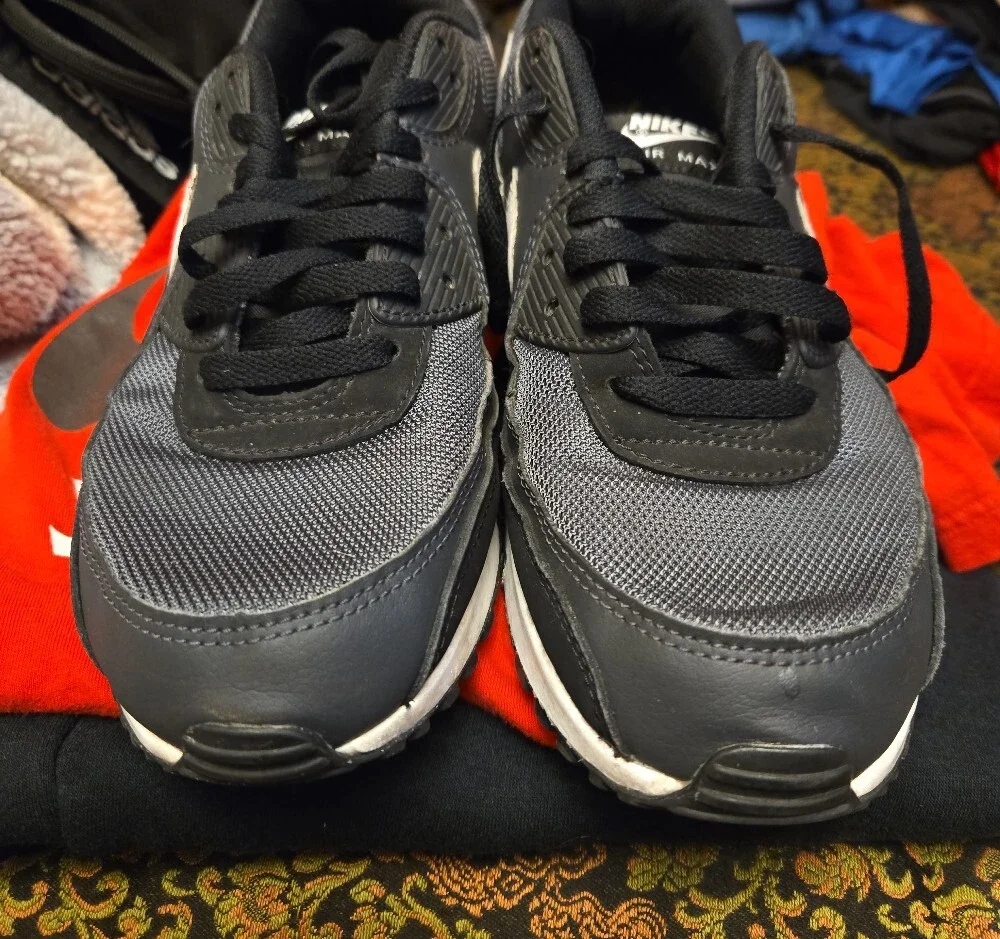 Nike Men’s Athletic Shoes Black and Gray with White Swoosh